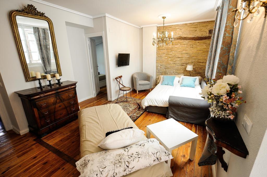 Heart Of Pamplona Apartments II By Clabao Chambre photo